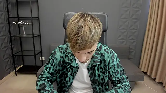 BrandonTate online show from November 22, 11:20 am