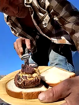 Snapshot of FloppyPickle4u chatting on February 2, 5:59 pm FloppyPickle4u online show from February 2, 5:59 pm