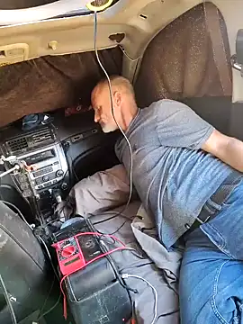 Snapshot of FloppyPickle4u chatting on February 6, 6:02 pm FloppyPickle4u online show from February 6, 6:02 pm