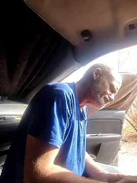 Snapshot of FloppyPickle4u chatting on February 9, 10:21 pm FloppyPickle4u online show from February 9, 10:21 pm