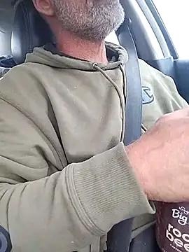 Snapshot of FloppyPickle4u chatting on February 13, 6:16 pm FloppyPickle4u online show from February 13, 6:16 pm