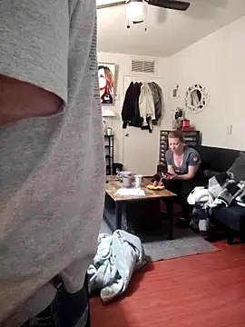 Snapshot of FloppyPickle4u chatting on February 23, 4:17 am FloppyPickle4u online show from February 23, 4:17 am