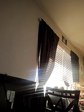 Snapshot of FloppyPickle4u chatting on February 25, 2:54 pm FloppyPickle4u online show from February 25, 2:54 pm