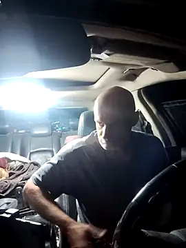 Snapshot of FloppyPickle4u chatting on March 1, 5:31 am FloppyPickle4u online show from March 1, 5:31 am