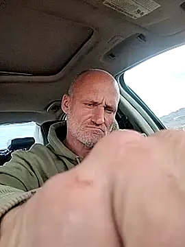 Snapshot of FloppyPickle4u chatting on March 3, 7:06 pm FloppyPickle4u online show from March 3, 7:06 pm