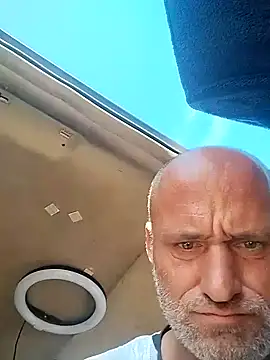 Snapshot of FloppyPickle4u chatting on March 4, 4:41 pm FloppyPickle4u online show from March 4, 4:41 pm