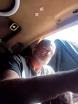 Snapshot of FloppyPickle4u chatting on March 9, 6:21 pm FloppyPickle4u online show from March 9, 6:21 pm