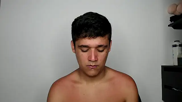 kaiine190 online show from April 7, 6:47 am