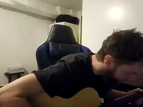 Talenjames4 online show from December 17, 2:06 am