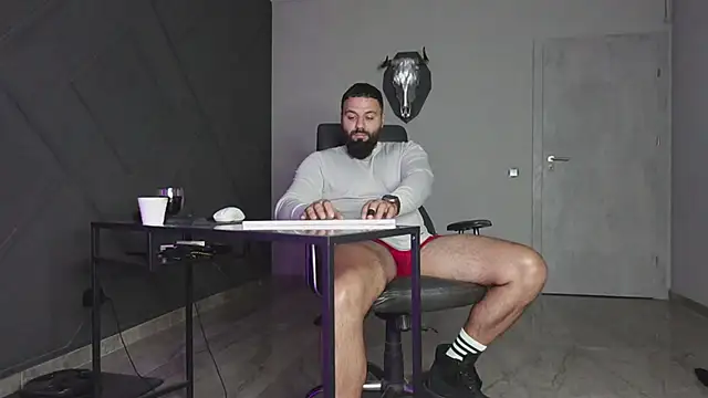 Snapshot of mattmasterss chatting on October 28, 8:33 pm mattmasterss online show from October 28, 8:33 pm