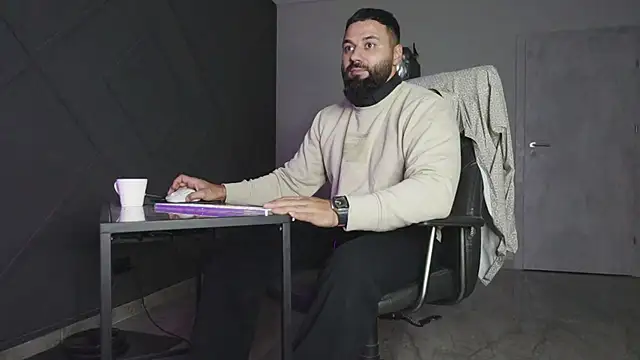 Snapshot of mattmasterss chatting on November 1, 11:18 pm mattmasterss online show from November 1, 11:18 pm