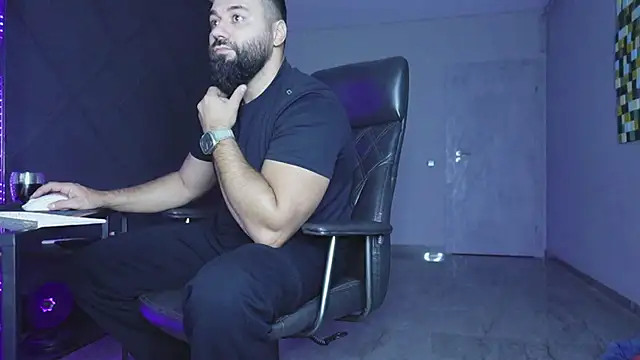 Snapshot of mattmasterss chatting on November 27, 7:49 pm mattmasterss online show from November 27, 7:49 pm