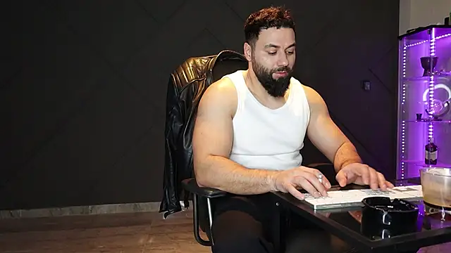 mattmasterss online show from March 23, 9:08 pm