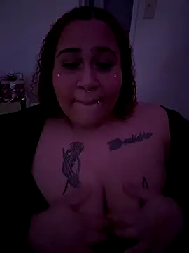 Snapshot of Juicyjordie chatting on December 2, 5:59 am Juicyjordie online show from December 2, 5:59 am