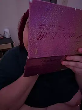 Snapshot of Juicyjordie chatting on January 8, 10:06 pm Juicyjordie online show from January 8, 10:06 pm