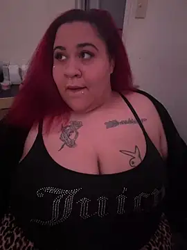 Snapshot of Juicyjordie chatting on March 4, 5:00 am Juicyjordie online show from March 4, 5:00 am