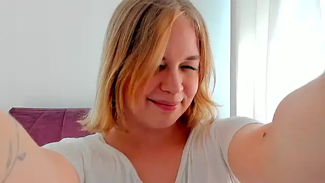 AlicePopsy online show from July 10, 2:30 pm