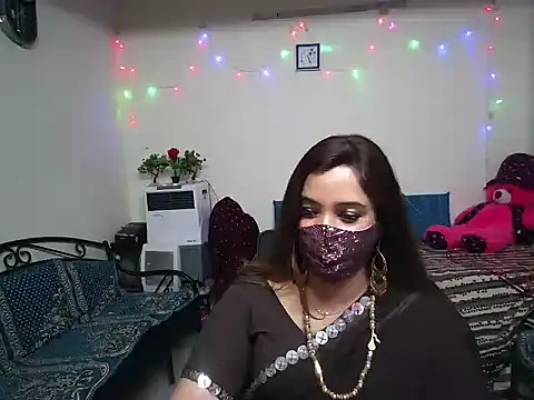 Snapshot of Arushisingh8888 chatting on December 12, 11:50 am Arushisingh8888 online show from December 12, 11:50 am
