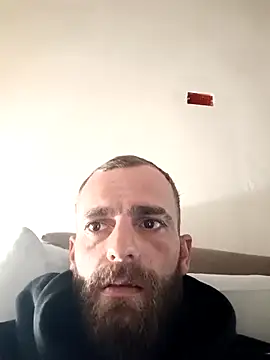 Snapshot of Antonio_Vatooo chatting on May 5, 7:11 pm Antonio Vatooo online show from May 5, 7:11 pm