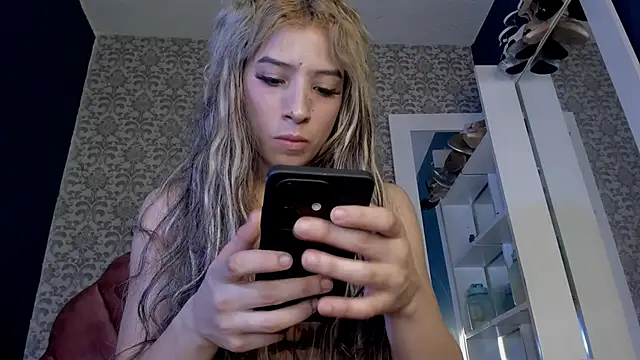 Snapshot of Samantha_cp_ chatting on February 24, 3:20 pm Samantha cp online show from February 24, 3:20 pm