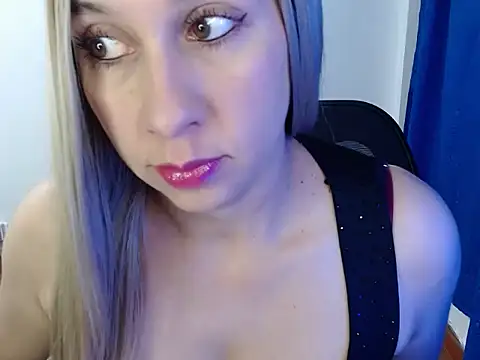 Dana idagiraldo37 online show from January 8, 1:24 pm