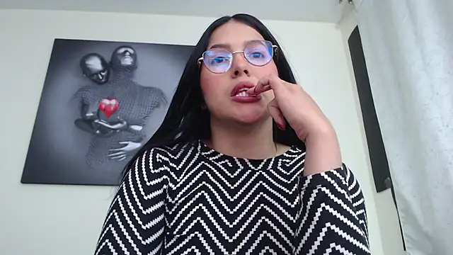 KatrinaRolan online show from October 17, 10:34 pm