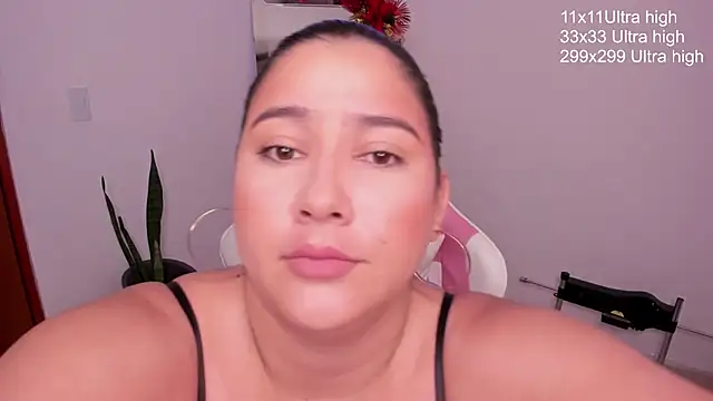 BellaNaye  online show from December 2, 11:11 pm