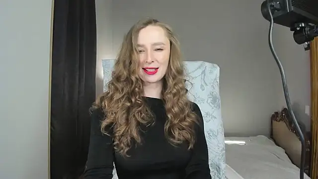 CharlotteWells online show from April 13, 2:44 pm