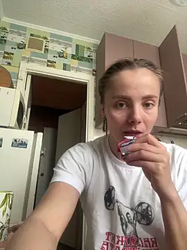 Snapshot of AlisaKissss chatting on December 23, 6:55 am AlisaKissss online show from December 23, 6:55 am