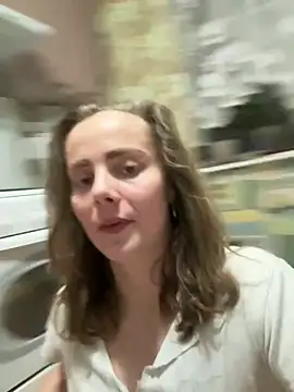 Snapshot of AlisaKissss chatting on March 5, 6:01 pm AlisaKissss online show from March 5, 6:01 pm