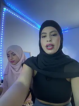Snapshot of JannaNader12 chatting on October 11, 10:19 pm JannaNader12 online show from October 11, 10:19 pm