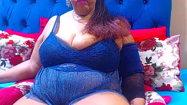 ebonycandy10 online show from October 11, 9:57 pm