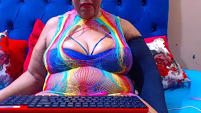 ebonycandy10 online show from November 21, 4:55 am