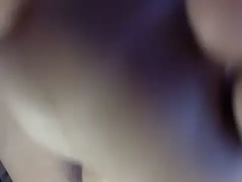 Snapshot of melissa4855 chatting on December 5, 2:20 am melissa4855 online show from December 5, 2:20 am