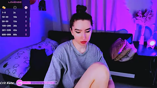 Snapshot of Lily_xBabe chatting on October 1, 6:52 am Lily xBabe online show from October 1, 6:52 am
