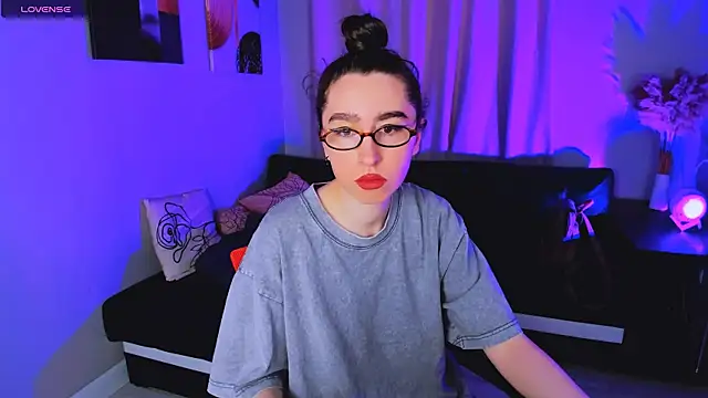 Lily xBabe online show from November 23, 7:41 am