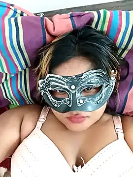 littlequeen77 online show from January 9, 7:21 am