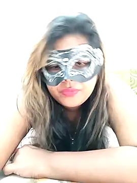 littlequeen77 online show from February 4, 10:21 am