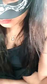 littlequeen77 online show from February 11, 12:37 pm