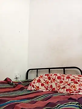 littlequeen77 online show from March 19, 6:55 pm