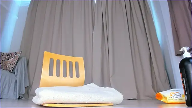 Cherrypie 001 online show from June 13, 4:10 am
