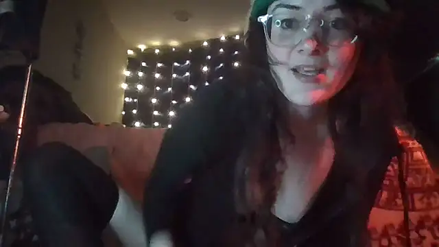 EyaDivine1 online show from December 22, 9:20 pm