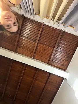 emiss  online show from April 14, 4:02 pm