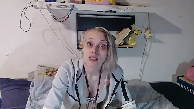 Harleyhot13061 online show from January 6, 8:07 pm