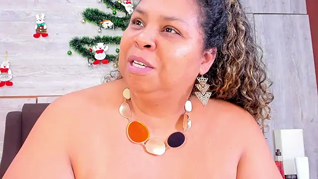 Lynn Jones online show from January 11, 12:22 am