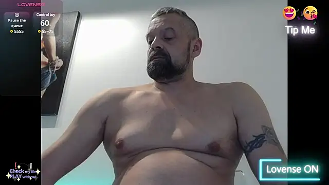 northman1977 online show from December 10, 9:43 pm