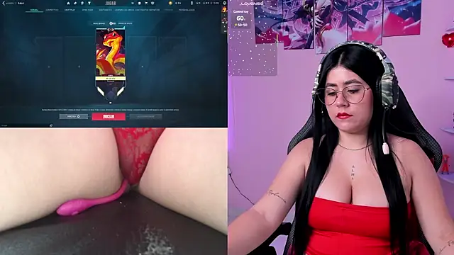 Snapshot of DanielaHang chatting on March 3, 1:20 pm DanielaHang online show from March 3, 1:20 pm