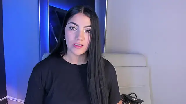 PaulinaDuarte online show from October 13, 7:03 pm