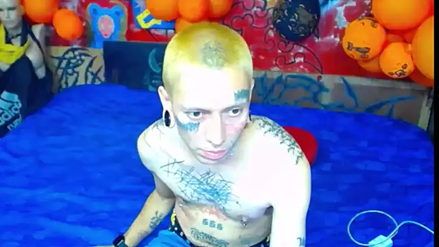 deivid estrada online show from October 18, 4:41 pm