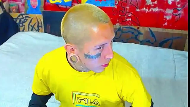 deivid estrada online show from November 16, 3:50 pm